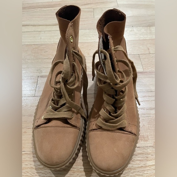 J Slides NWOB Brown Suede Lace Up Platform Boots - Picture 5 of 5